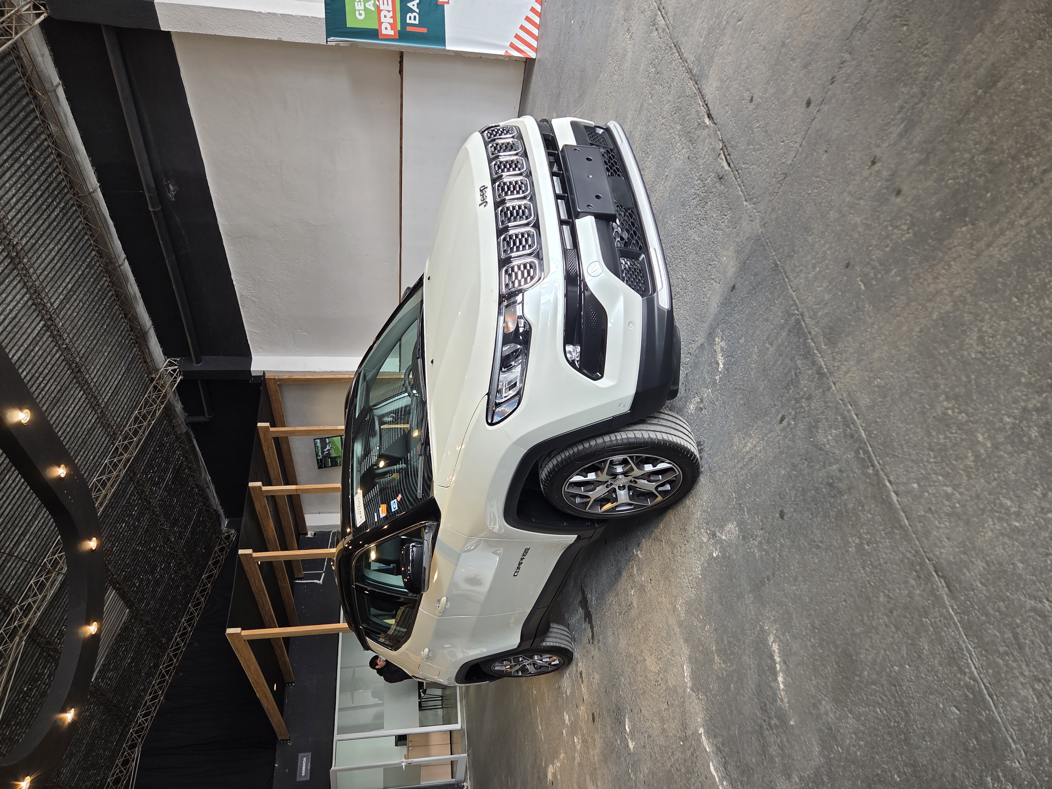 Jeep Compass 1.3 Turbo Longitude AT