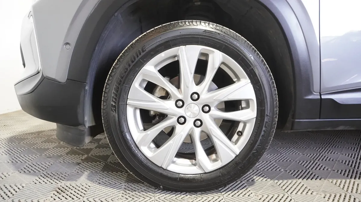 Chevrolet Tracker 1.2T AT LTZ